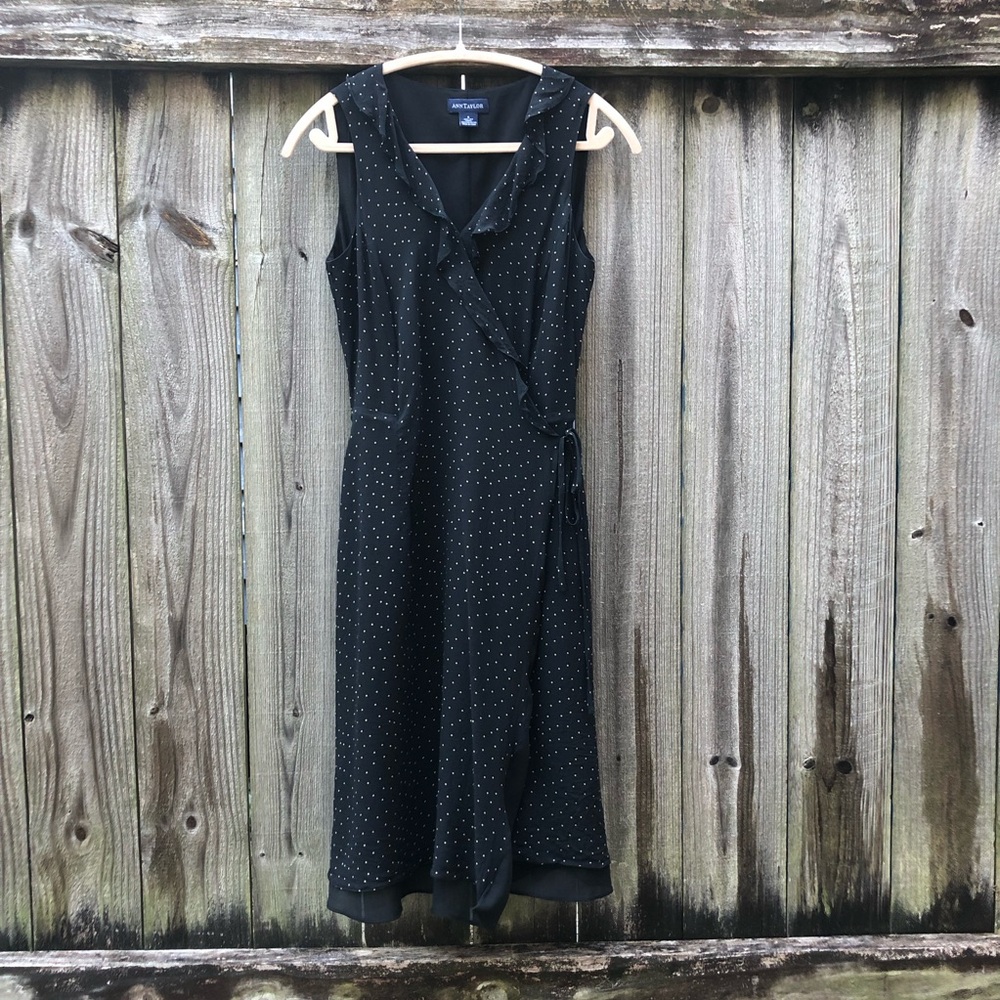 Ann Taylor Vintage Y2K 100% Silk Wrap Dress Size 6 Black Polka Dot Ruffle